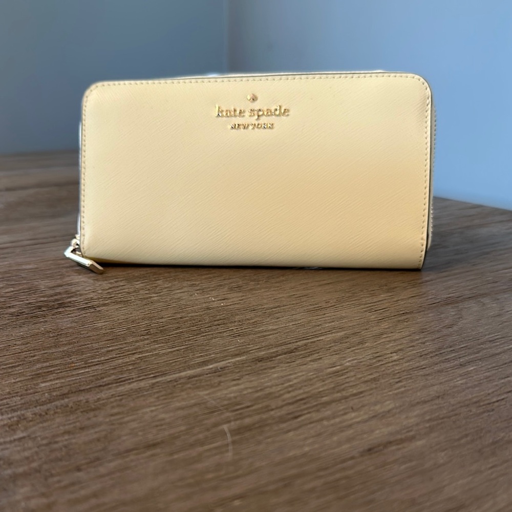 Kate Spade lemon fond Wallet